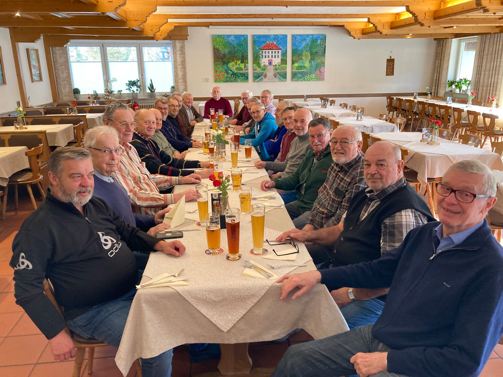 Im Saal von der anderen Seite